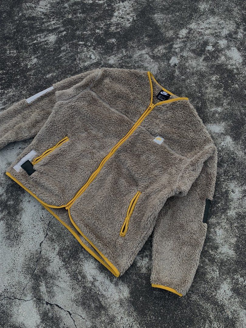 Nike Wild Sherpa (Category: Coats, Jackets and Outerwear) located in Daraga. Submitted by kr1shhh (Listing ID 1466518794, Image 2). Description: .