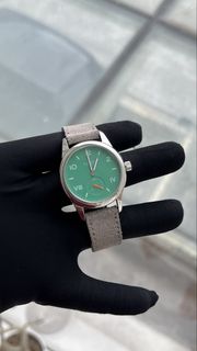 (Category: ) located in . Submitted by huegor.bros.watches (Listing ID 1466450893, Image 1). Description: .