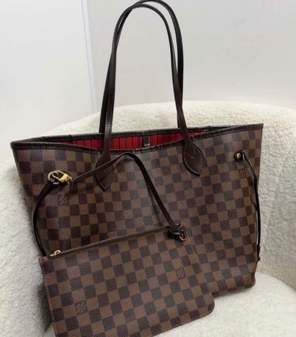 Nverfull Damier Even MM (Category: Luxury Bags & Wallets) located in Quezon. Submitted by symielux (Listing ID 1463766038, Image 1). Description: Mm size With entruphy Good condition With dust bag.