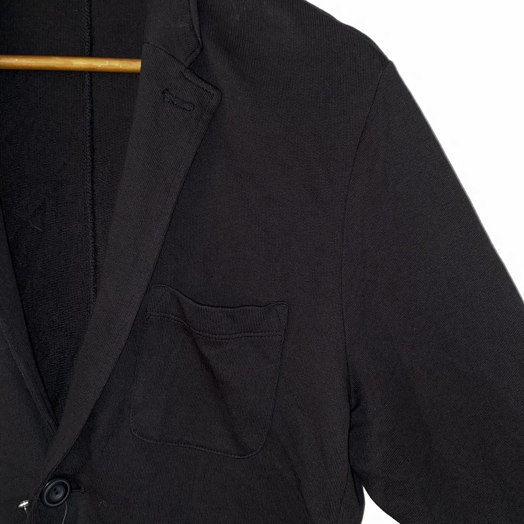 NWT GU BY UNIQLO men blazer (Category: Coats, Jackets and Outerwear) located in San Jose del Monte. Submitted by mamiracky (Listing ID 1466441286, Image 2). Description: .