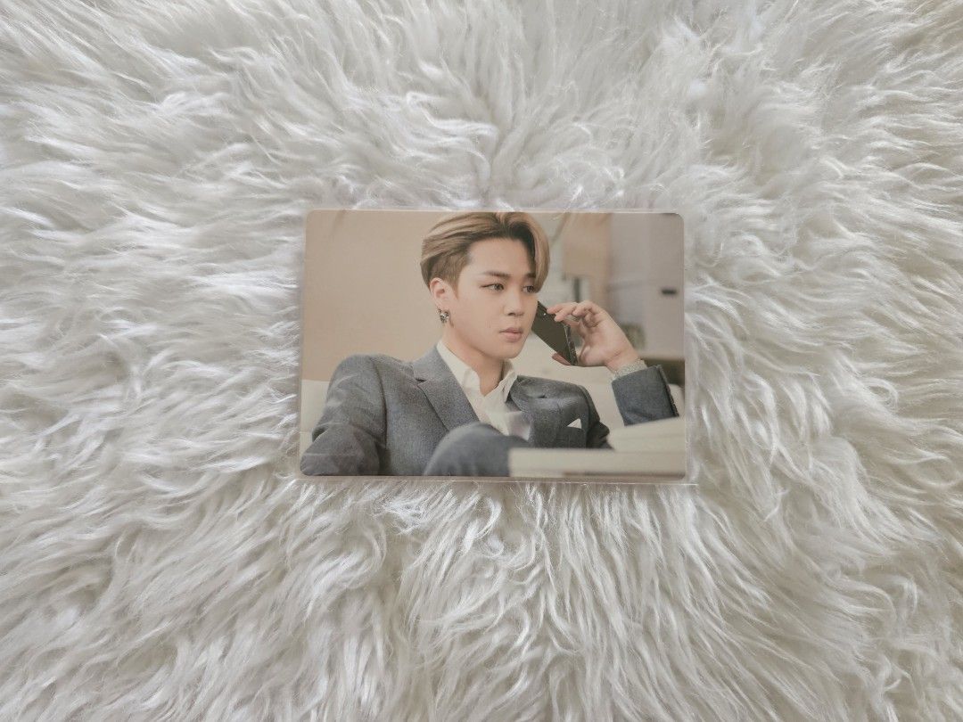 Official BTS Jimin Merch Box 5 Pc (Category: K-Wave Merchandise) located in Cardona. Submitted by chimmycharmed20 (Listing ID 1466502870, Image 1). Description: Jimin Merch Box 5 Pc ✅ Official ✅ On-hand ✅ Mint Price: ₱200 DOP: Within 2 weeks after placing the order MOP: GCash / BDO / Landbank MOD: J&T Express.