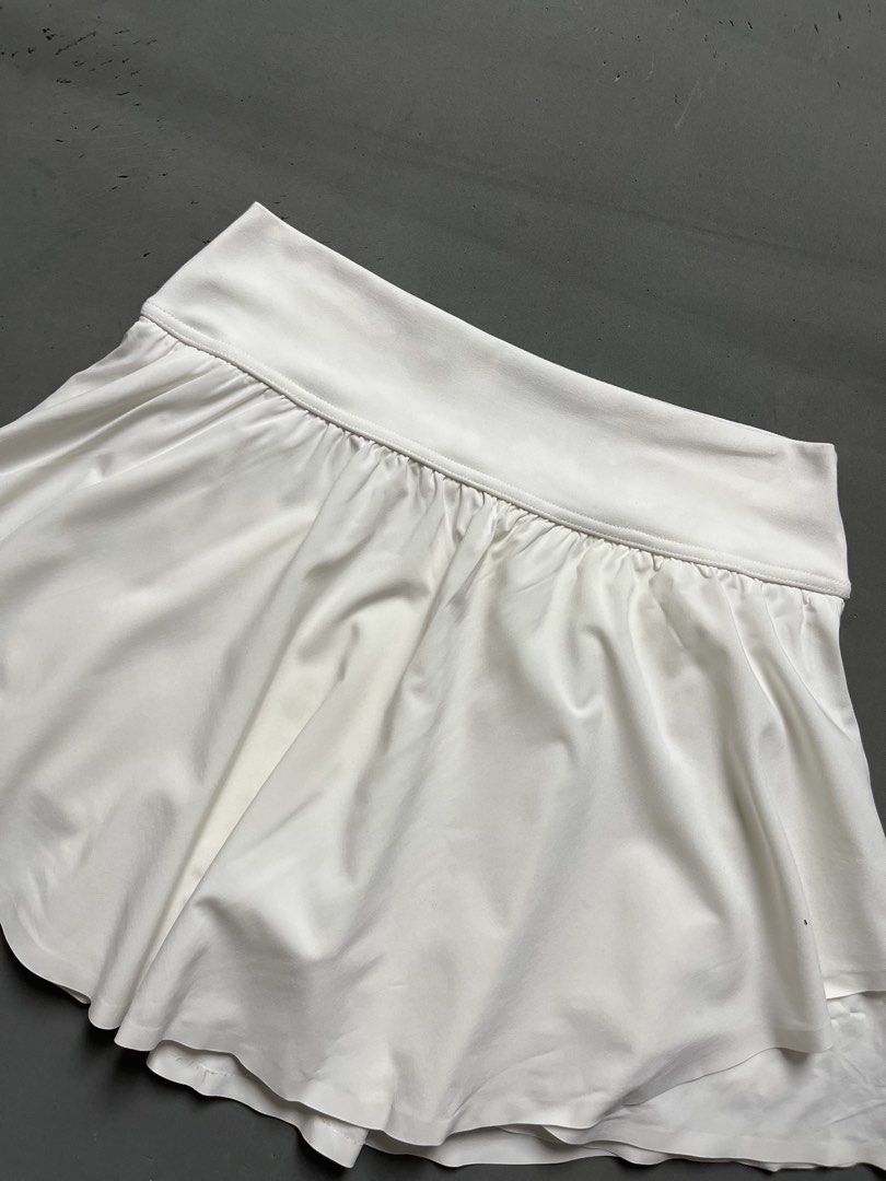 OFFLINE TENNIS SKORT (Category: Activewear) located in Quezon City. Submitted by kentstuff (Listing ID 1466436510, Image 2). Description: OFFLINE TENNIS SKORT Size M On Tag Waist: 30-42 Length: 14 Condition: Excellent CR: 9/10 Issue: ❌ DISCLAIMER: This is a thrifted item. All brands, logos, and trademarks belong to their rightful owners. We’re here to rehome great pieces — no brand affiliation intended.