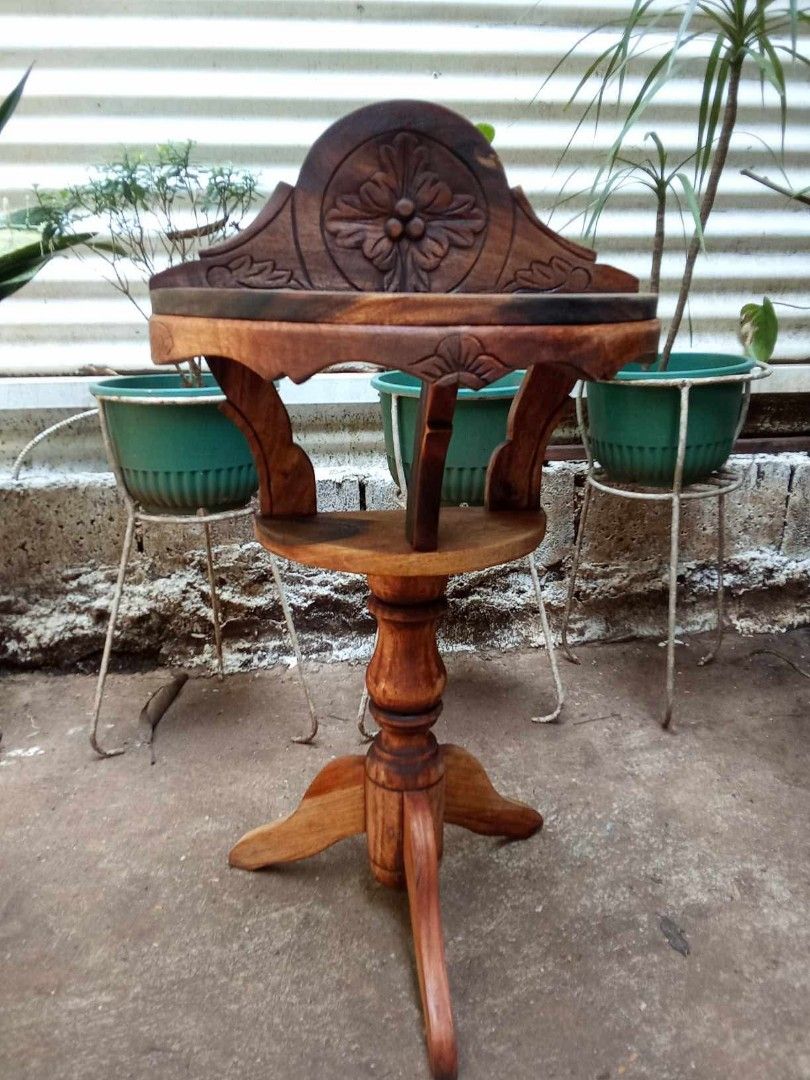 Old Corner Table (Category: Other Home Furniture) located in Rizal. Submitted by mommykiee (Listing ID 1466410210, Image 1). Description: Old Corner table Made of acacia wood Size: L20 W10 H28-34.5inch Stripped & varnished.