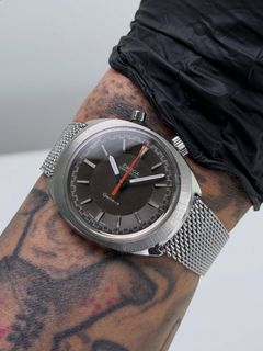 (Category: ) located in . Submitted by e.s.watches (Listing ID 1466520145, Image 1). Description: .
