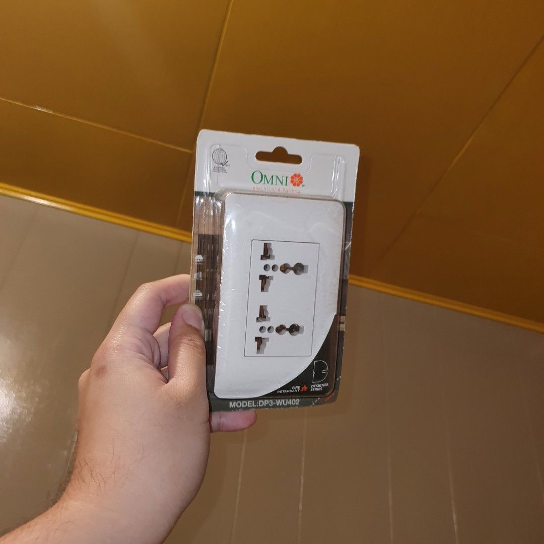 Omni universal outlet saksakan (Category: Cleaning Tools & Supplies) located in Manila. Submitted by mr.fast (Listing ID 1466337428, Image 3). Description: .