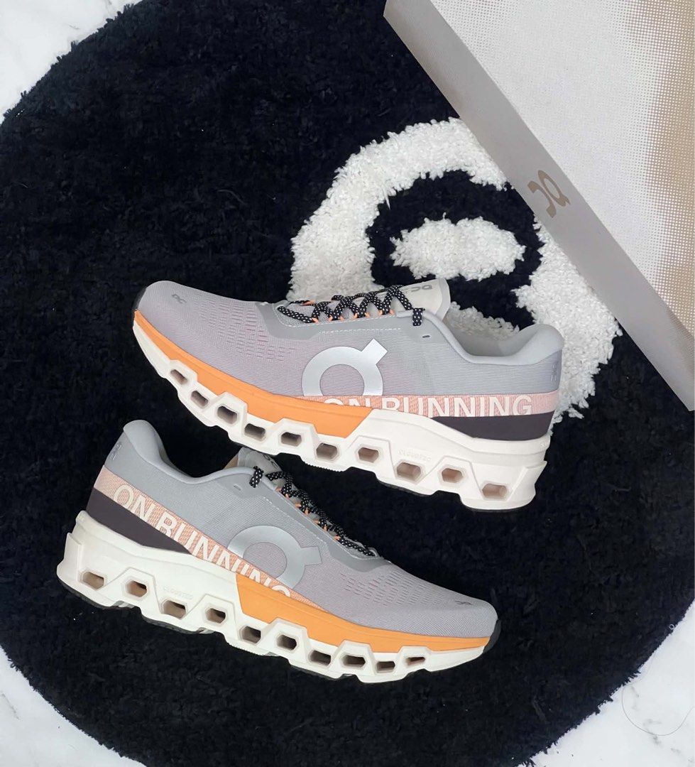 On Cloudmonster 2 tangerine (Category: Sneakers) located in Ramon. Submitted by lesaia (Listing ID 1466515778, Image 1). Description: On Cloudmonster 2 tangerine Size 9.5m Brandnew Selling 8,500!! (SRP 9.5k+).