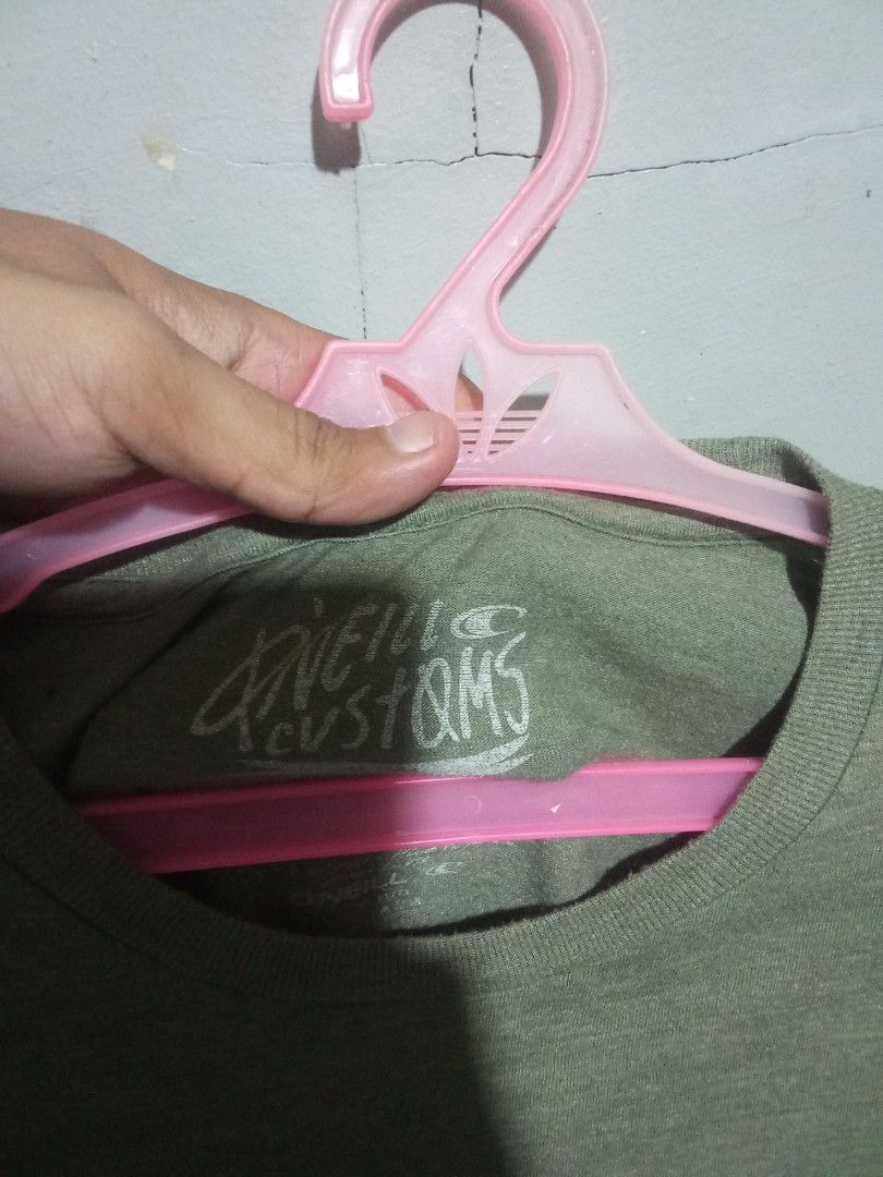 O'Neil Surf tee (Category: Tshirts & Polo Shirts ) located in Baybay. Submitted by daleemanyuwel (Listing ID 1466503115, Image 2). Description: no stains or holes excellent condition 27x20 can ship nationwide via j and t.
