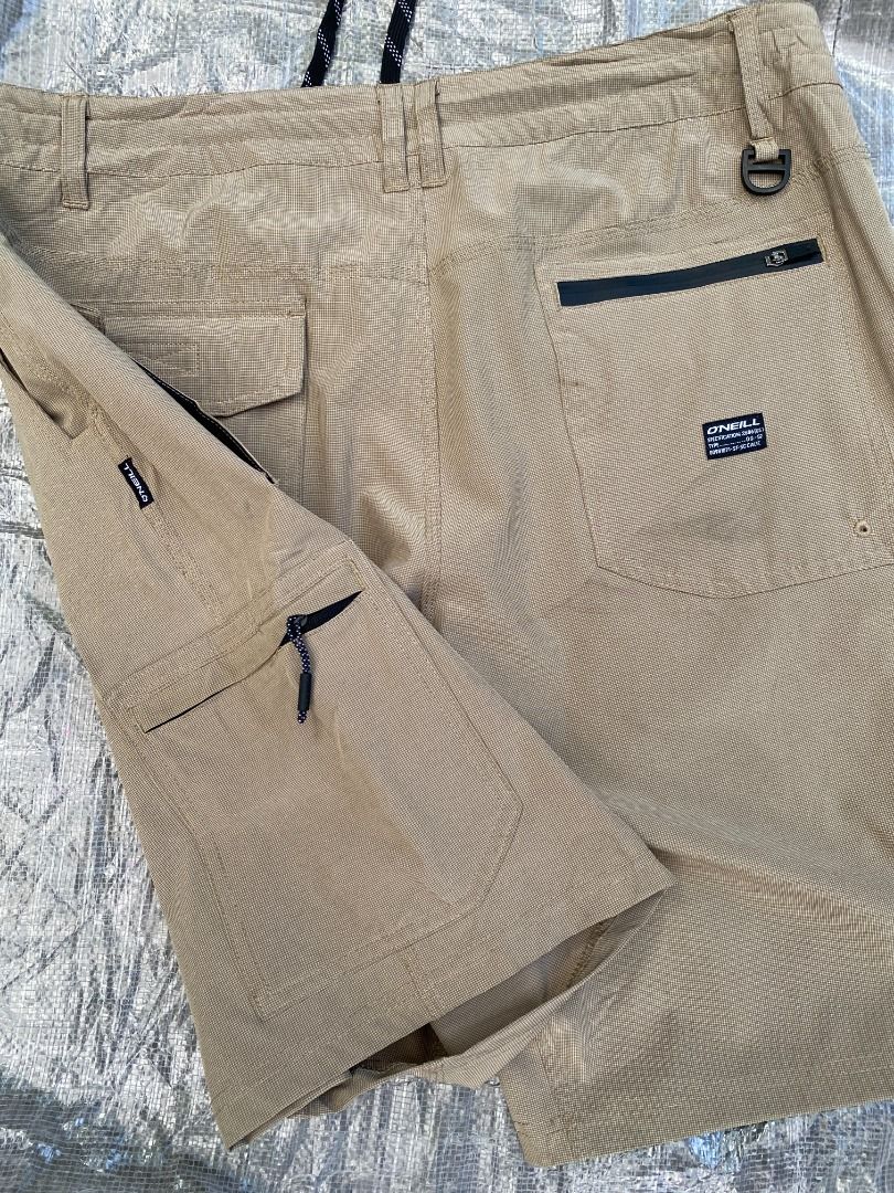 Oneill Quick Dry 4-Way Stretch Shorts (Category: Shorts) located in Cadiz. Submitted by davidspothead (Listing ID 1466352797, Image 3). Description: Size 34 on tag Length 20" Good as new.