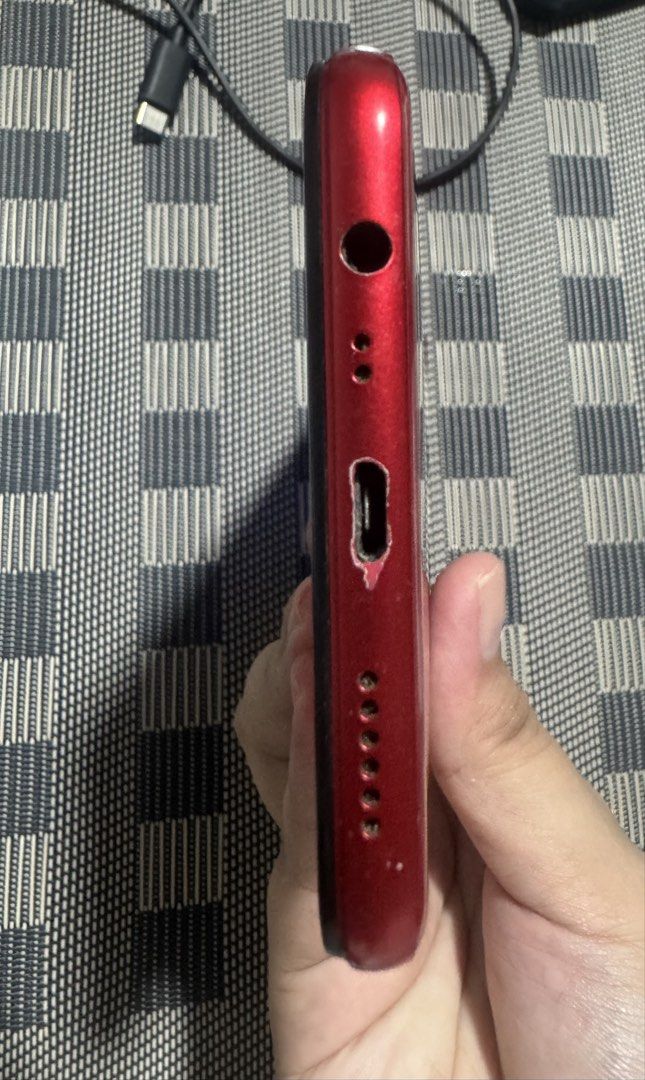 OPPO A5s 32GB | 3GB RAM | Red | Dual SIM (Category: OPPO) located in Las Pinas. Submitted by DocEyaaaa (Listing ID 1466444926, Image 3). Description: ✨ Condition: • Lightly used • No issues / fully working • Touchscreen working properly • Fingerprint sensor working • Camera working properly • LCD/display working properly • Dual SIM • No repairs done •Phone only •Factory reset upon turn over 📱 Good as a backup phone, secondary phone, or for basic