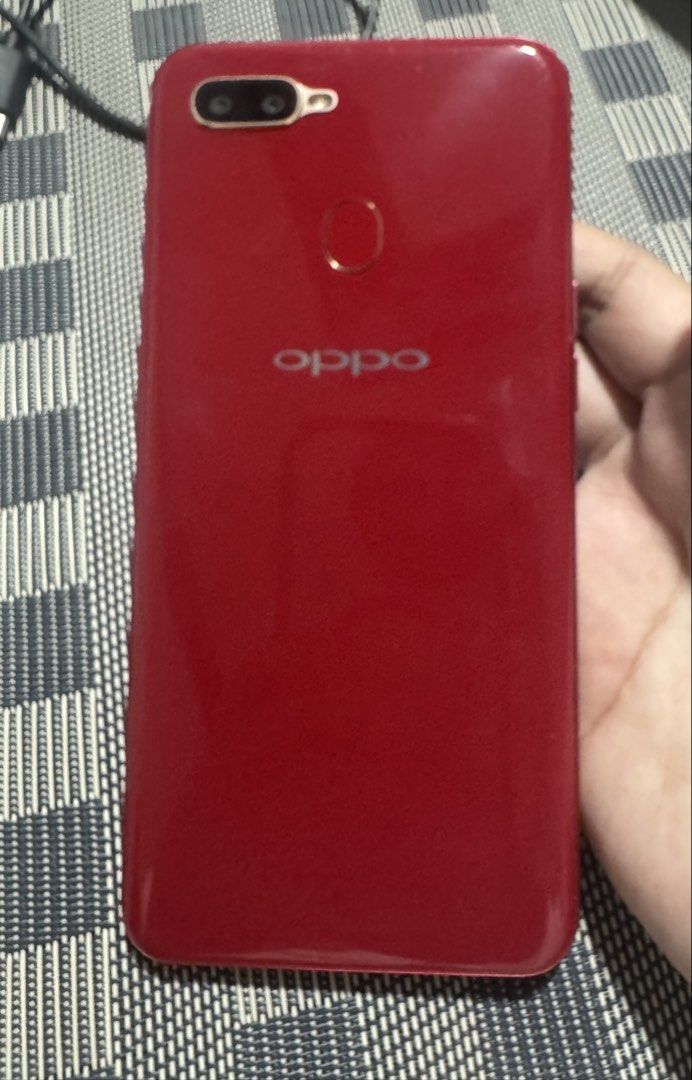 OPPO A5s 32GB | 3GB RAM | Red | Dual SIM (Category: OPPO) located in Las Pinas. Submitted by DocEyaaaa (Listing ID 1466444926, Image 2). Description: ✨ Condition: • Lightly used • No issues / fully working • Touchscreen working properly • Fingerprint sensor working • Camera working properly • LCD/display working properly • Dual SIM • No repairs done •Phone only •Factory reset upon turn over 📱 Good as a backup phone, secondary phone, or for basic
