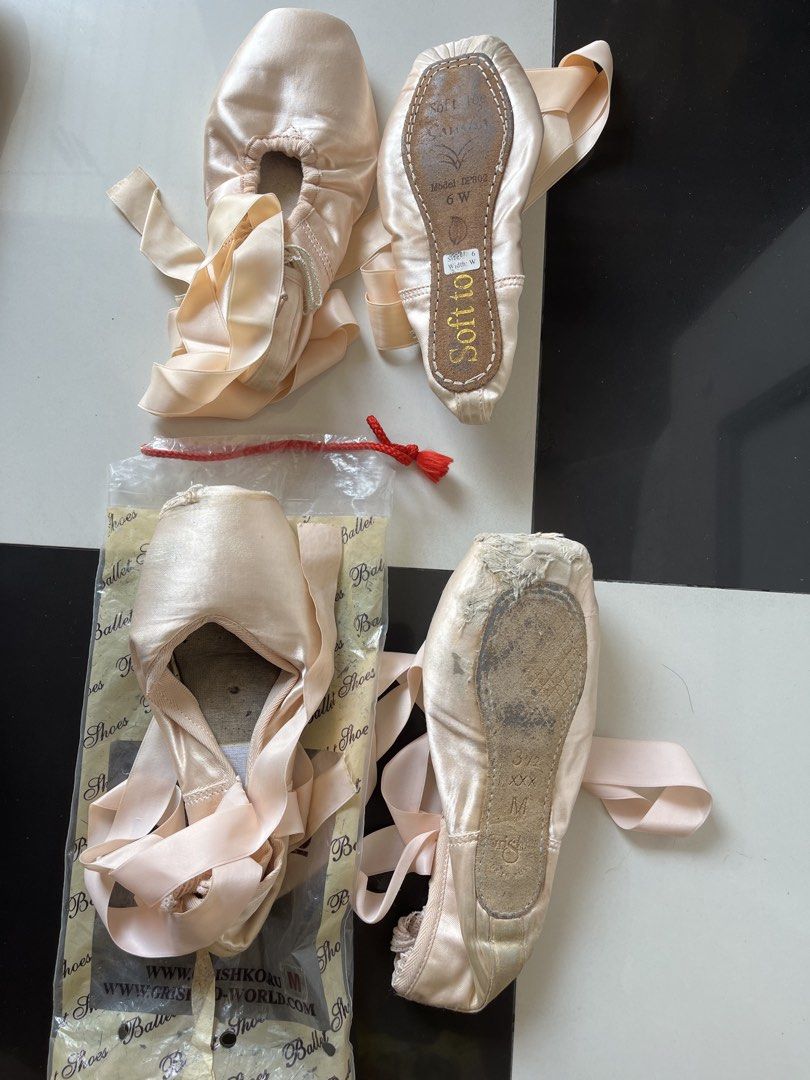Original Ballet shoes (Category: Everything Else Others) located in Calasiao. Submitted by xwbj4ycjw975281 (Listing ID 1466430639, Image 1). Description: onhand Ballet shoes selling as is .