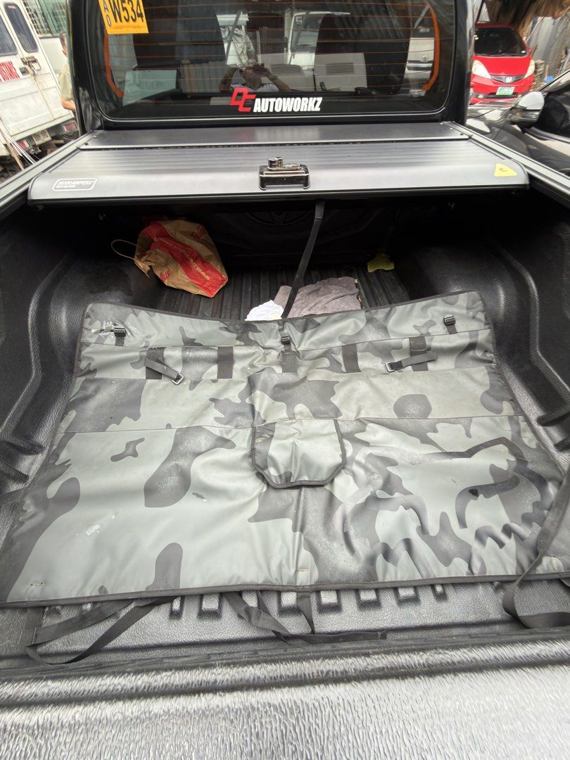 Original Fox Tail Gate Pad (Category: Body Parts and Accessories) located in Manila. Submitted by luckygem.1cfe34 (Listing ID 1466470565, Image 2). Description: Used but not abused. Only missing 3 bike straps but still fuctional. Only for pick up car use only .