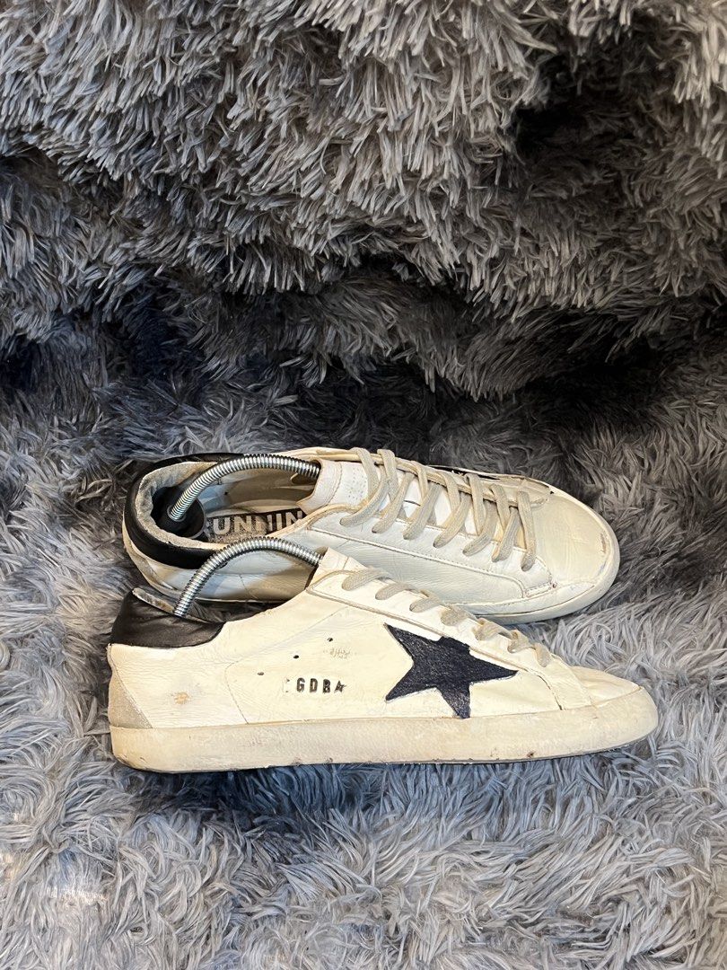 Original ggdb 40 (Category: Sneakers) located in Quezon City. Submitted by snoooow (Listing ID 1466515910, Image 1). Description: Original ggdb sneakers Size 40 euro mens Used Shoes only no other inclusions.