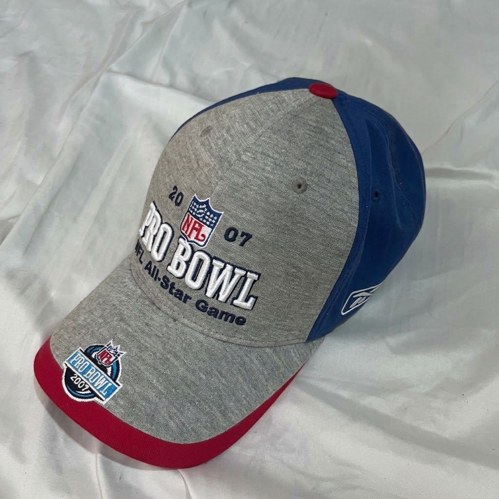 Original Reebook Cap (Category: Caps & Hats) located in Subic. Submitted by cyrelll (Listing ID 1466469815, Image 1). Description: .