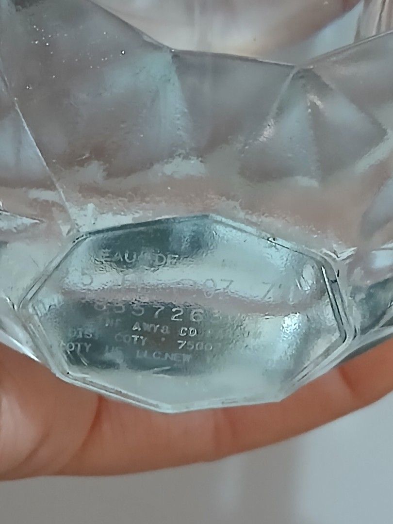 Original Tiffany & Co Perfume (Category: Announcements) located in Manila. Submitted by mycloset2025 (Listing ID 1466342724, Image 3). Description: .
