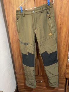 (Category: ) located in . Submitted by wardrobeinmnl (Listing ID 1466523966, Image 1). Description: .