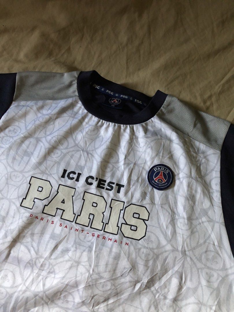 Paris Saint-Germain pre-match jersey (Category: Activewear) located in Muntinlupa City. Submitted by josh_fitsnfinds (Listing ID 1466407839, Image 2). Description: no issues, good as new..