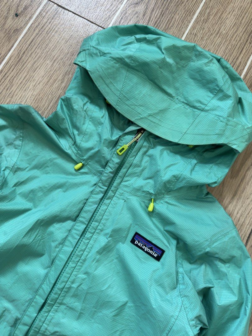 Patagonia Women’s Torrentshell Jacket. (Category: Coats, Jackets and Outerwear) located in Cavite. Submitted by brick.mnl (Listing ID 1466417615, Image 2). Description: Patagonia Women’s Torrentshell Jacket. Size XS on tag Dimes: 18.5x26 Good condition Issue: interior delamination see last pic.