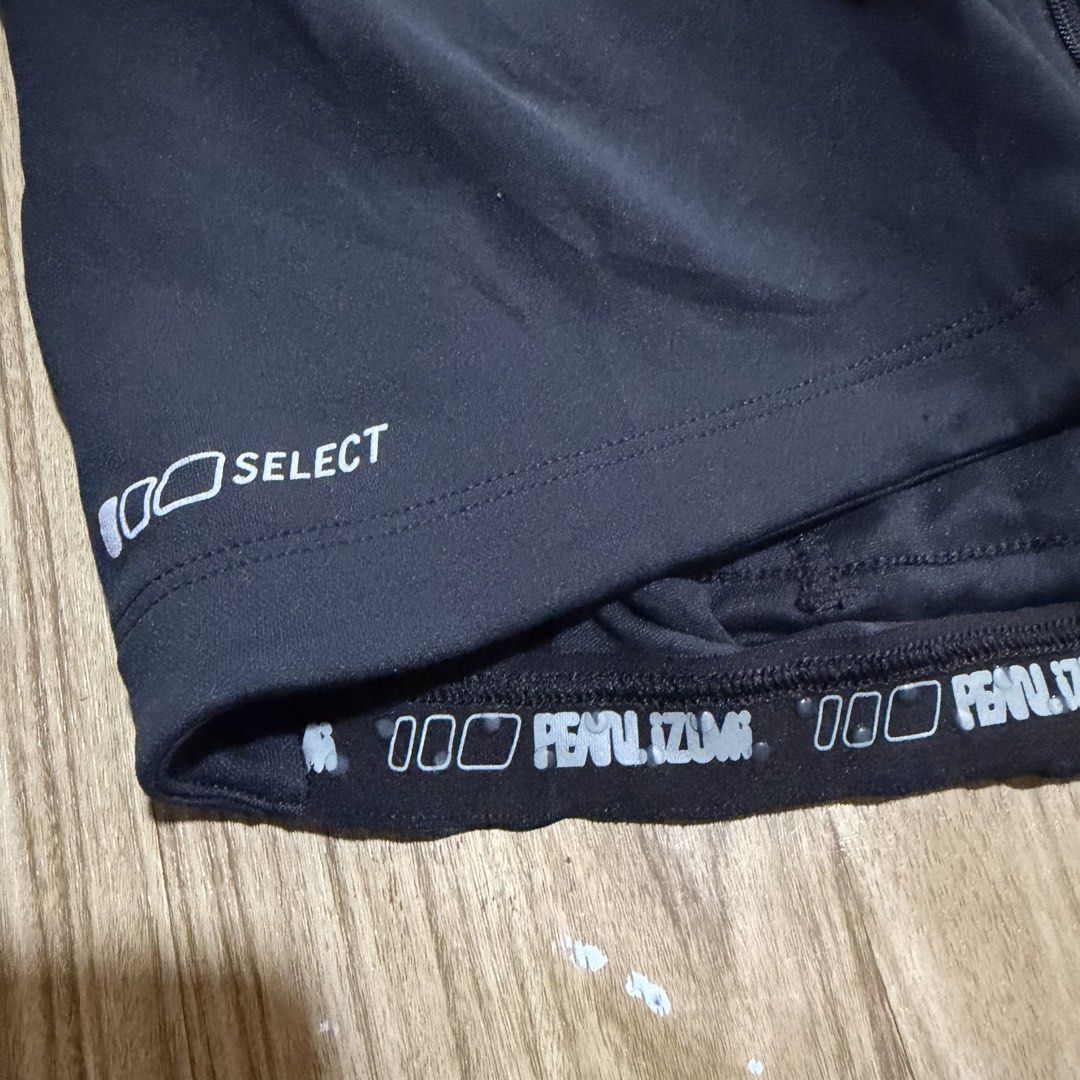 Pearl Izumi Cycling Jersey (Category: Bicycles) located in Davao. Submitted by ckkb1821 (Listing ID 1466363352, Image 2). Description: Pearl Izumi Cycling Jersey Medium (19.5 x 24/25"L) Excellent condition, need wash only ₱799 only +SF.