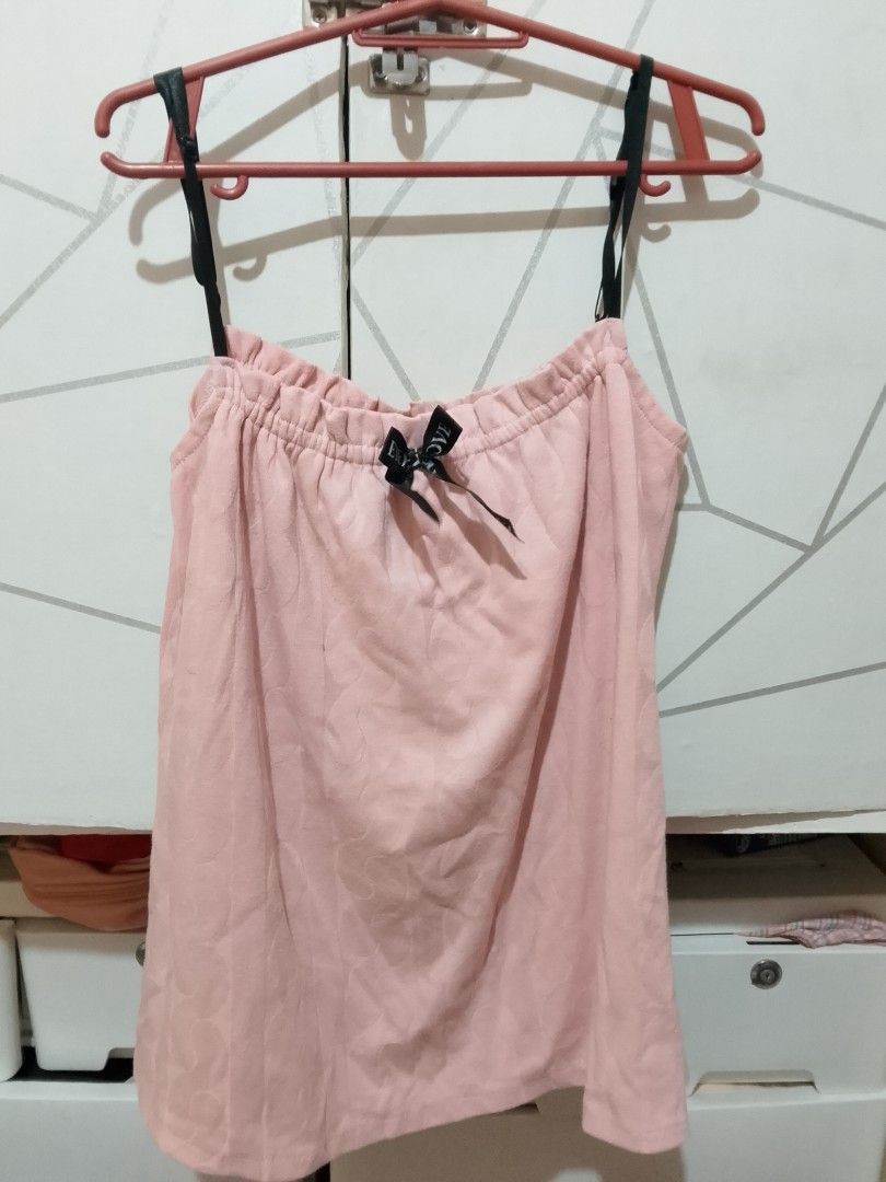 pink coquette strappy ribbon (Category: Sleeveless) located in Quezon City. Submitted by aesthetellah (Listing ID 1466533798, Image 1). Description: S-XS.