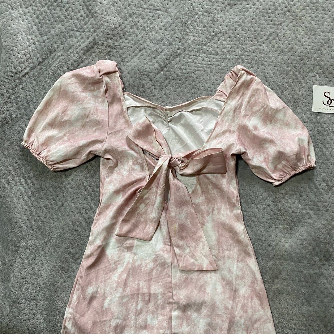 Pink dress tie in back (Category: Dresses) located in Ajuy. Submitted by savvyclassics (Listing ID 1466354740, Image 3). Description: small W:14 L:31 min stain in lace.