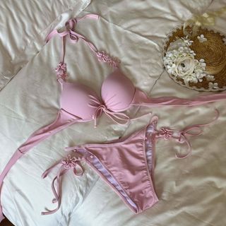 (Category: ) located in . Submitted by cloeeecloe (Listing ID 1466461888, Image 1). Description: .