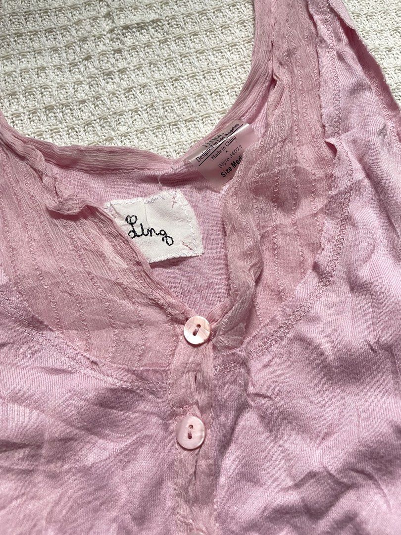 pink lace trim top (Category: Sleeveless) located in Meycauayan. Submitted by fae.trove (Listing ID 1466389059, Image 3). Description: .