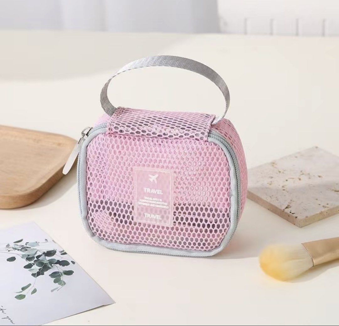 Pink Mesh Travel Toiletry Pouch Cosmetic Bag with Handle (Category: Purses & Pouches) located in Makati City. Submitted by bellabianca.769 (Listing ID 1466473607, Image 1). Description: .