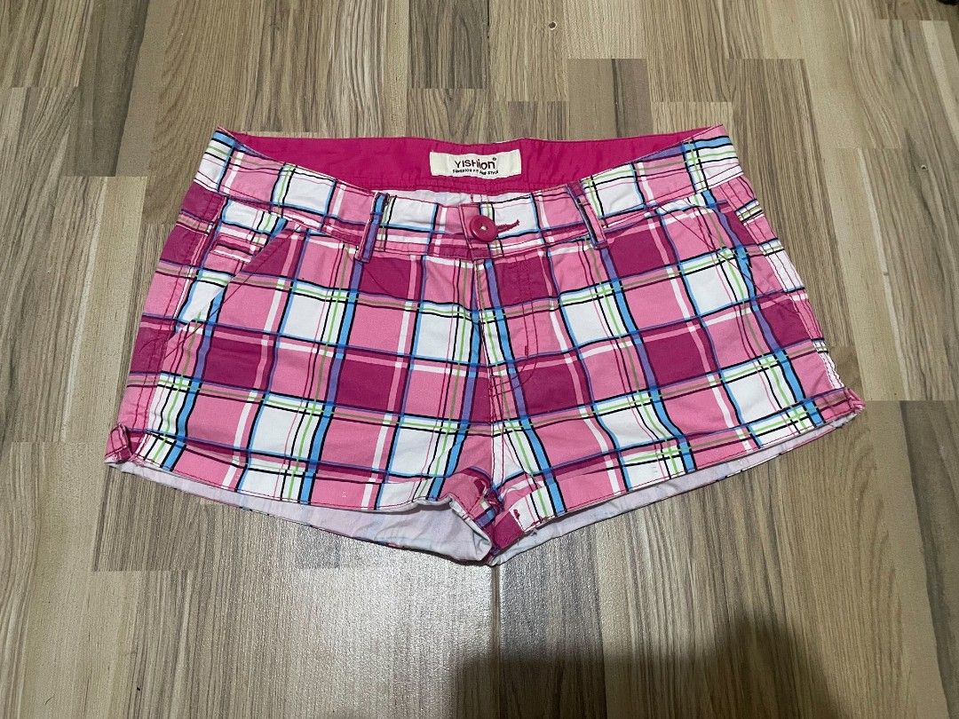 Pink Plaid Mid-Rise Shorts (Category: Shorts) located in San Pedro. Submitted by r.vynarchive (Listing ID 1466551070, Image 1). Description: Size 27-28 Length 9 GOOD CONDITION| Washed Ready to Wear —DM for deets.