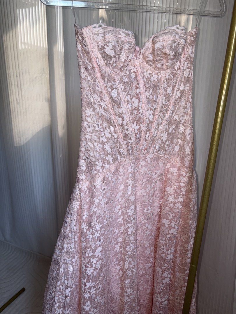 Pink vietnam dress (Category: Dresses) located in San Luis. Submitted by denii_milo (Listing ID 1466375424, Image 2). Description: Brandnew Vietnam Dress Size Small.