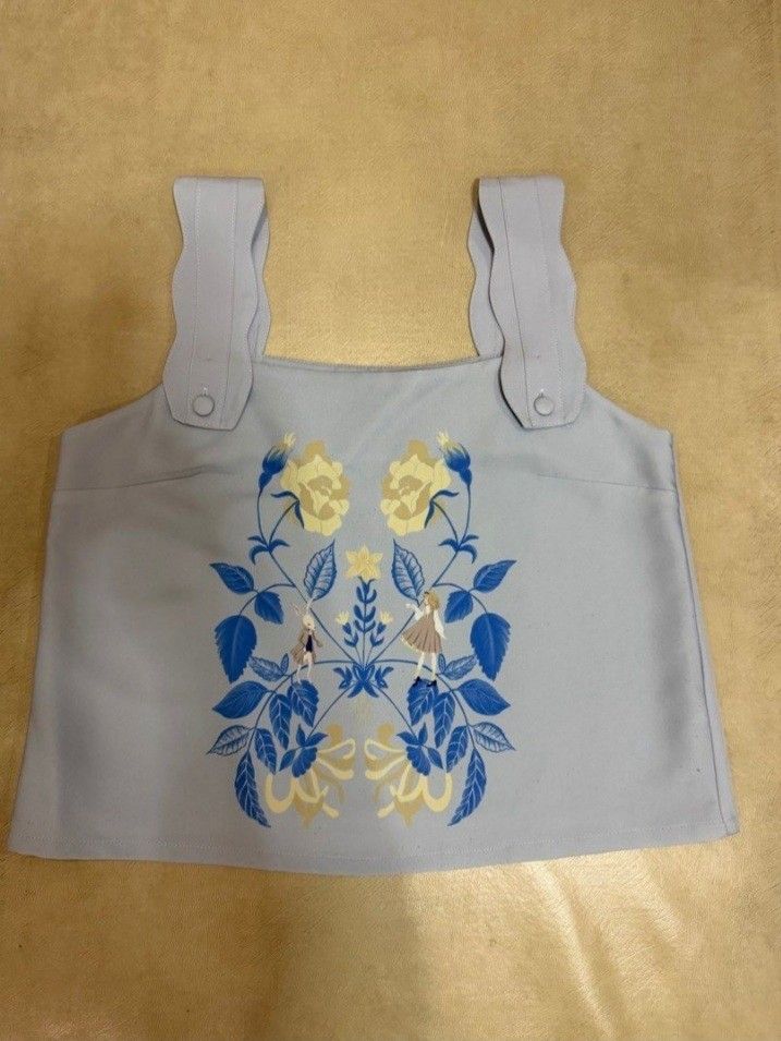 Plains and Prints Kaleb Sleeveless (Category: Sleeveless) located in Davao. Submitted by jajai_7 (Listing ID 1466381314, Image 2). Description: super slight himulmol (5th pic).