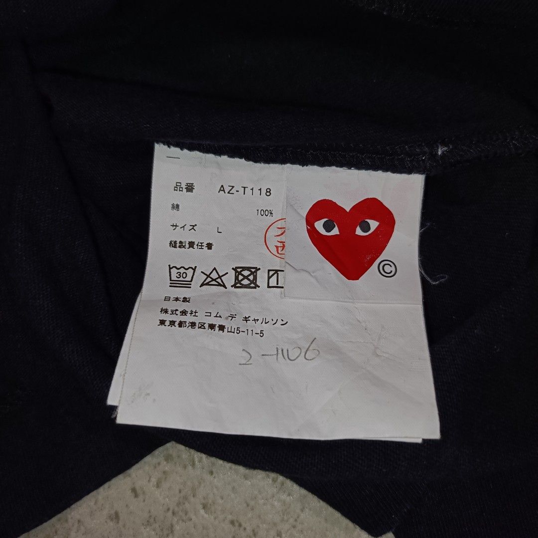 Play CDG longsleeve (Category: Longsleeves) located in Cebu City. Submitted by findwaze6000 (Listing ID 1466520754, Image 3). Description: Excellent to New Size: Large on tag Width: 20 Length: 27 SleeveLength: 23 Color rate: 9.5/10 Conditon: 9.5/10 No Issue Authentic ✅ Complete tags✅ Material: 100% Cotton.