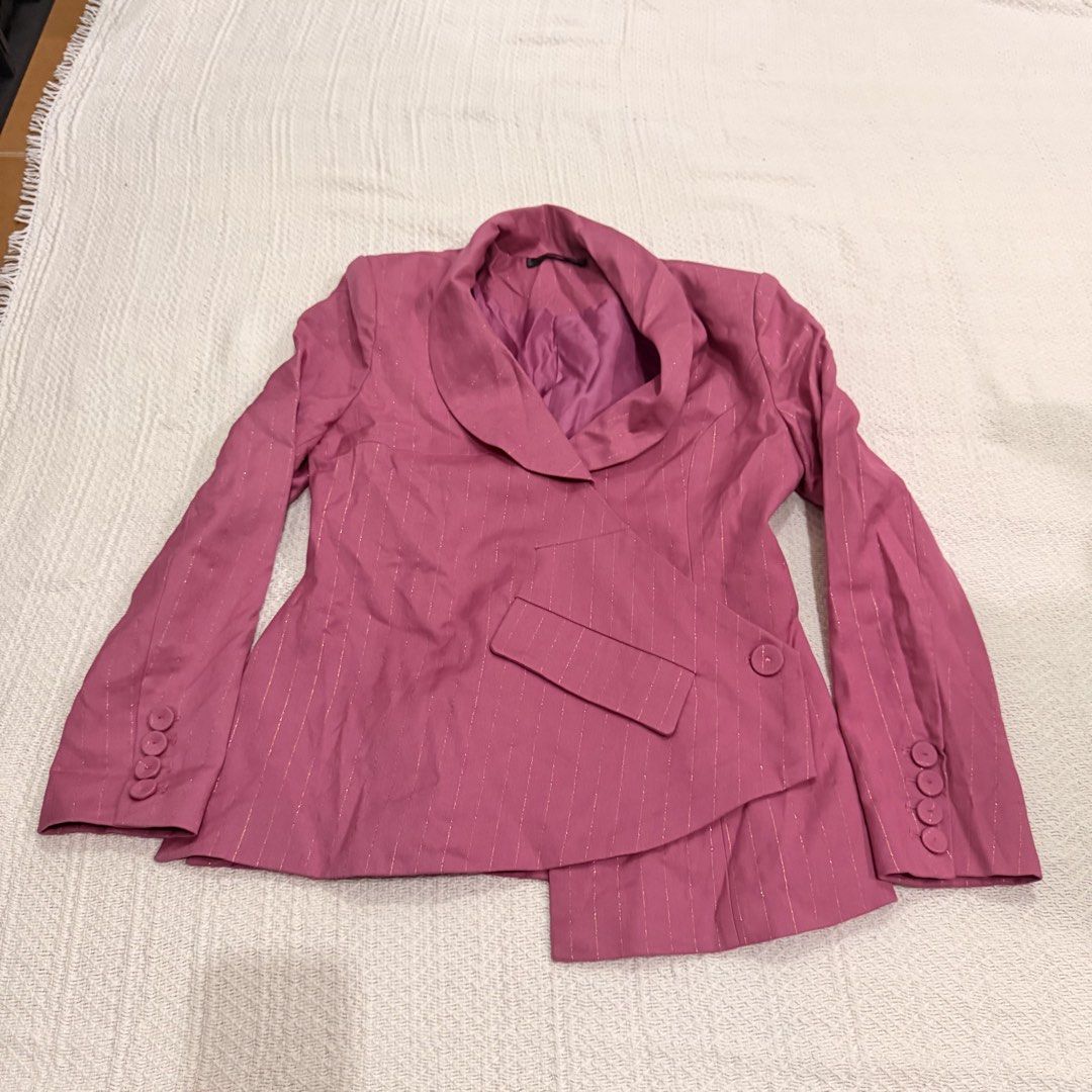 Plum Pink Abstract Cross Blazer (Category: Coats, Jackets and Outerwear) located in Makati City. Submitted by banshee1411 (Listing ID 1466463579, Image 1). Description: still in good condition Medium.