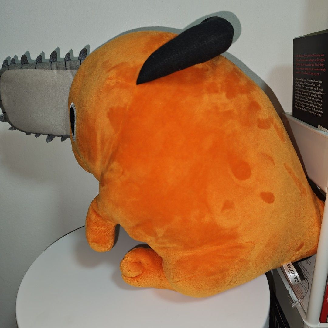 Pochita Jumbo Plush (Category: Plushies & Soft Toys) located in Quezon City. Submitted by in2cleric (Listing ID 1466515146, Image 2). Description: With etiketa, no paper tag. As is. MOP: GCash & Maribank MOD: J&T.