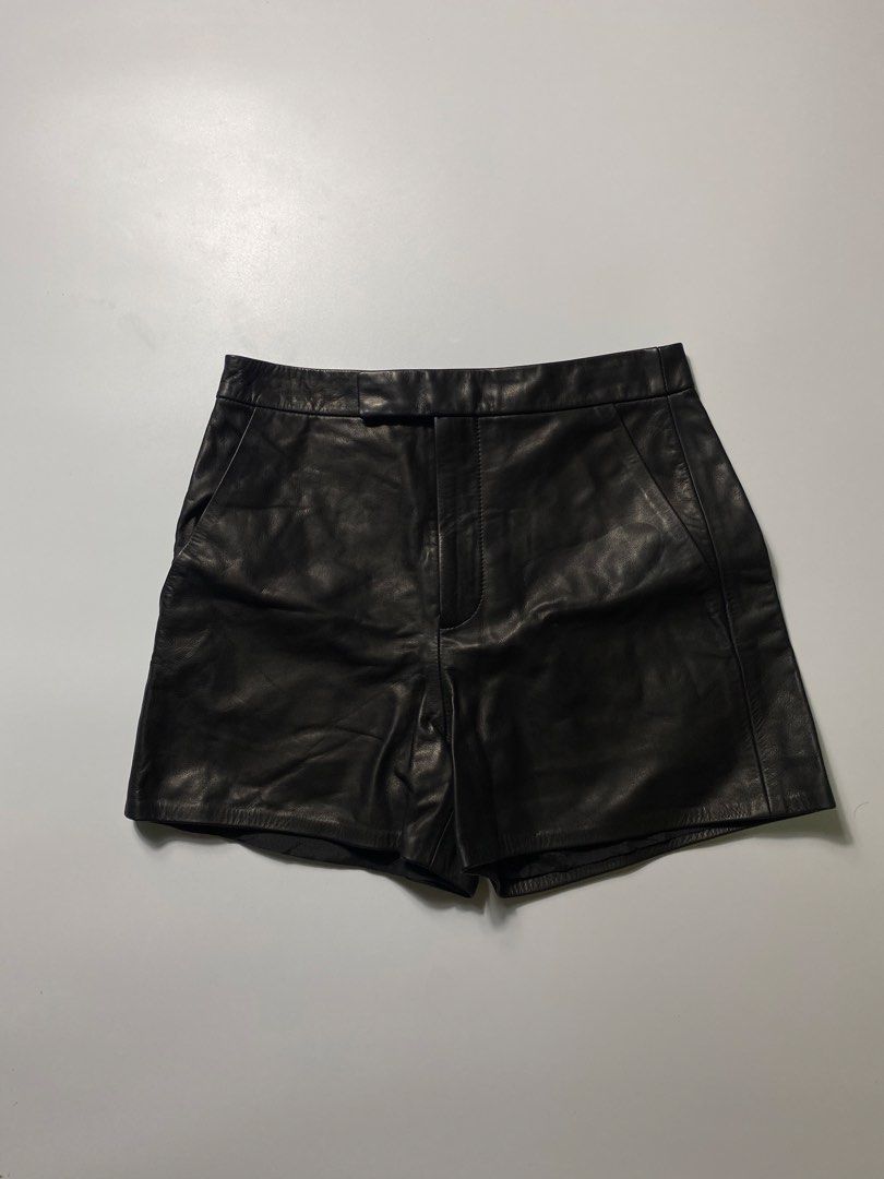 Polo Ralph Lauren Leather Short (Category: Shorts) located in Tacloban City. Submitted by kanye_east1 (Listing ID 1466482481, Image 2). Description: Details 28-30 waist 15 length 15 hem Size 6 on tag Deadstock No issue .