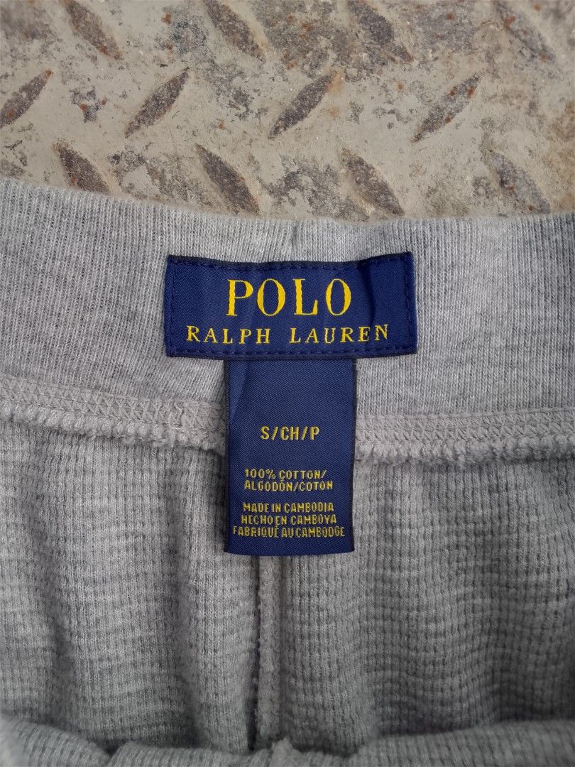 POLO RALPH LAUREN WAFFLE KNIT SHORTS (Category: Shorts) located in Manila. Submitted by saiintthrift (Listing ID 1466433232, Image 3). Description: Condition: Like New Dimes: 18 x 13 ( S fit in M ) Color rate: 11/10 Issue: NO ISSUE ig: saiint.thrift fb: Saiint Thrift tiktok: saiint.thrift carousell: saiintthrift 480 + sf.