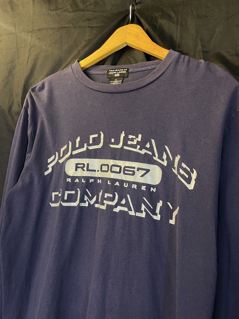 POLO SPORTS SWEATSHIRT (Category: Coats, Jackets and Outerwear) located in Manila. Submitted by deyl_itzwhtt (Listing ID 1466443190, Image 2). Description: W20XL26 Authentic✅ Issue:Sunfade on neckline not visible.