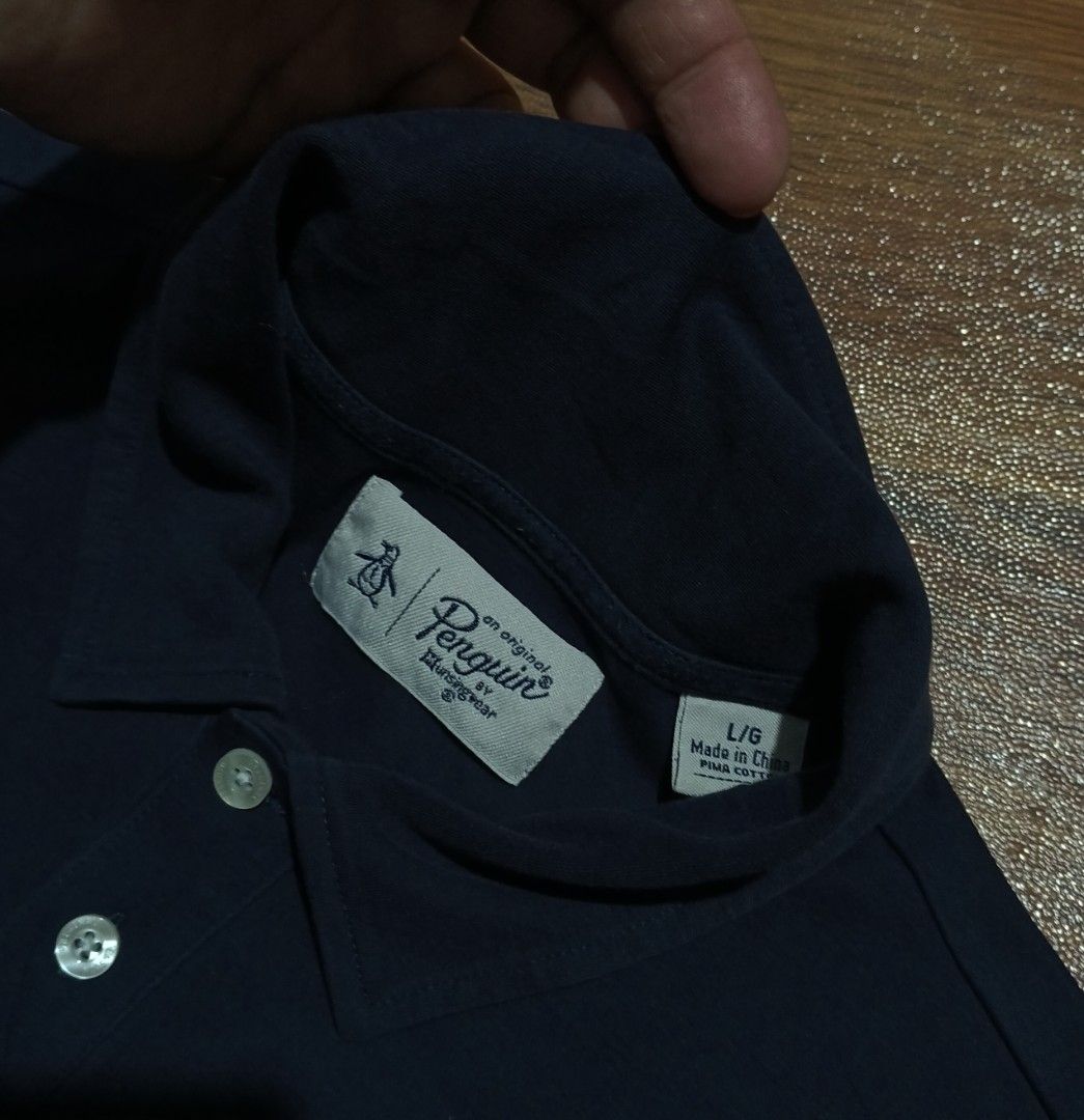 Poloshirt (Category: Activewear) located in Valencia. Submitted by castilloukay_372f09 (Listing ID 1466456997, Image 3). Description: .