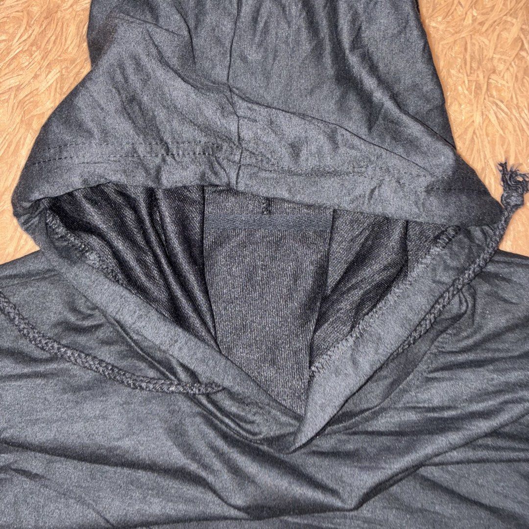 Porn Hub Hoodie (Category: Coats, Jackets and Outerwear) located in Nabua. Submitted by elevadoray (Listing ID 1466360503, Image 3). Description: Porn Hub Hoodie (Cut Tag) Medium (22.5 x 27 Inches) Excellent Condition (10/10) P650.