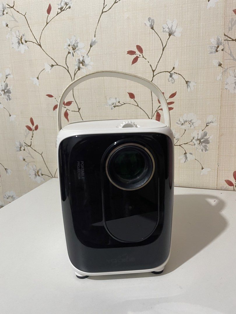 Portable Smart Projector S10 (Category: Other Gadgets) located in Manila. Submitted by littlexoxocloset (Listing ID 1466450824, Image 3). Description: Portable Smart Projector Mini Led 4k Ultra HD.