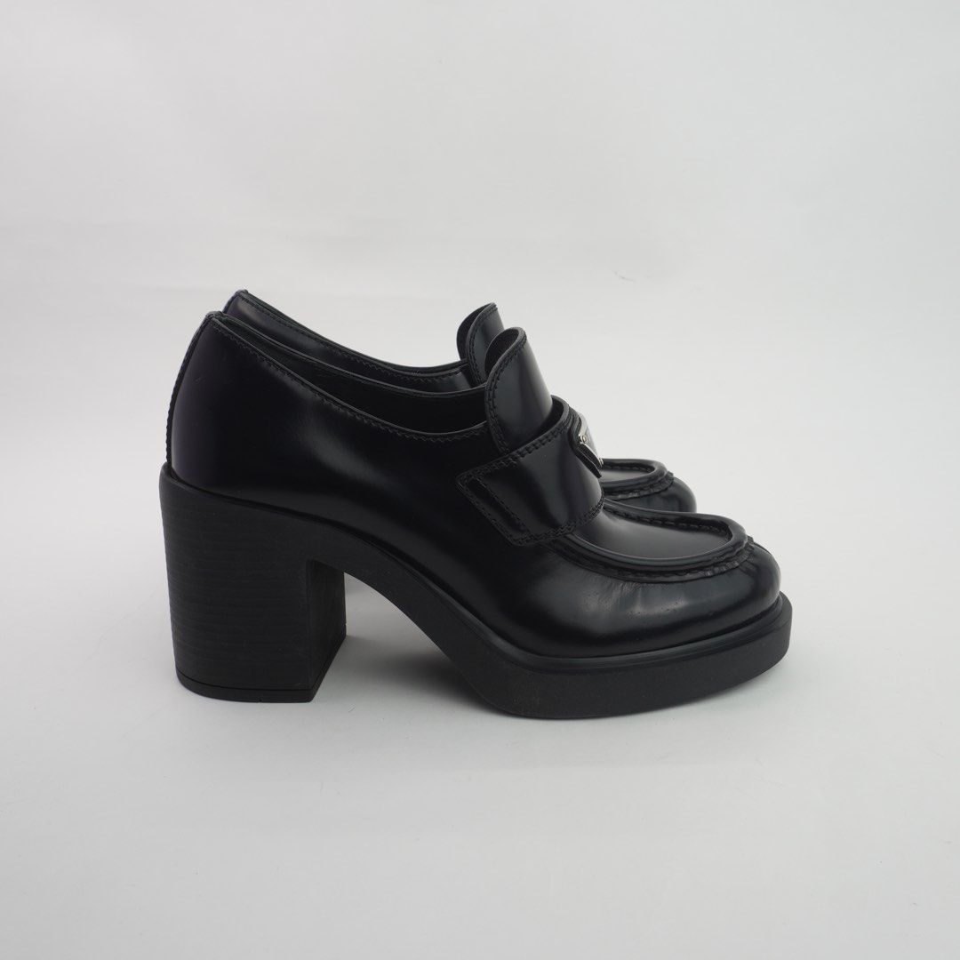 Prada Chocolate Brush High-Heeled Loafers (Category: Sneakers & Footwear) located in Taguig. Submitted by dluxenest (Listing ID 1466352907, Image 3). Description: Last price posted You may follow us on IG : dluxenest FB : Dragons Luxe Nest.