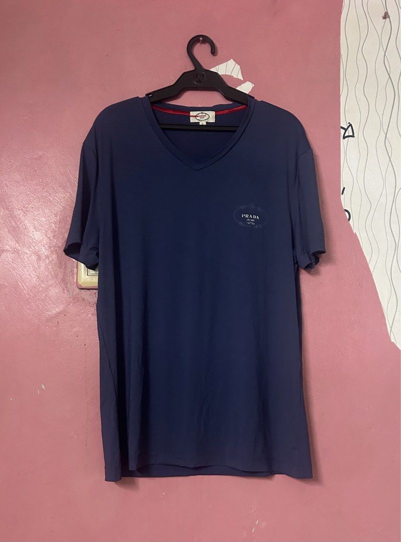 PRADA MILANO DRIFIT SHIRT FOR MEN’S (Category: Activewear) located in Dasmarinas. Submitted by dnnr3rdyyyyy (Listing ID 1466473626, Image 1). Description: Size XL on tags 9/10 color rate Good Condition Dri fit shirt No Major issues Big Size .