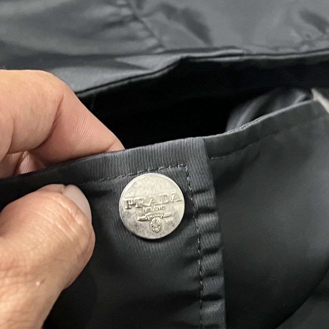 Prada nylon jacket (Category: Luxury Apparel) located in Manila. Submitted by royaldripmanila (Listing ID 1466503412, Image 3). Description: No issue W22 L22.5.
