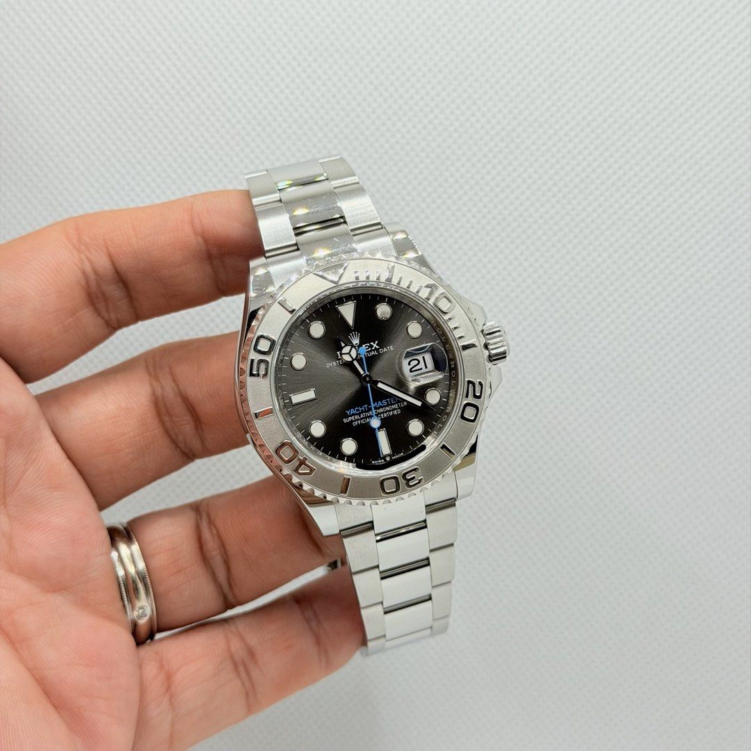 Pre Owned 03/2021 Rolex 126622 Yacht Master 40 Rhodium Dial YM40 (Category: Watches) located in Singapore. Submitted by worthytime (Listing ID 1466405513, Image 1). Description: 🫵Join our Tele-gram channel for latest updates: worthytime.biz/tele ➡️Rolex 126622 Yacht Master 40 Rhodium Dial ➡️March 2021 (1 Year In-House Warranty) ➡️Very Mint Condition ➡️Full Complete Set + White Tag ➡️Original Purchase Receipt Will Be Provided 💰Retail Price: $186