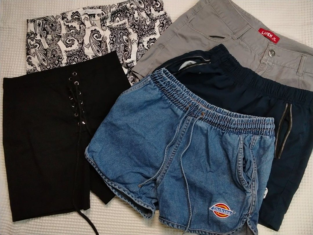 Pre-Loved Clothes Bundle (Category: Dresses) located in Manila. Submitted by sulyaptobuy (Listing ID 1466509315, Image 2). Description: You can choose a bundle price, for example ₱150–₱300, depending on how many pieces are included.