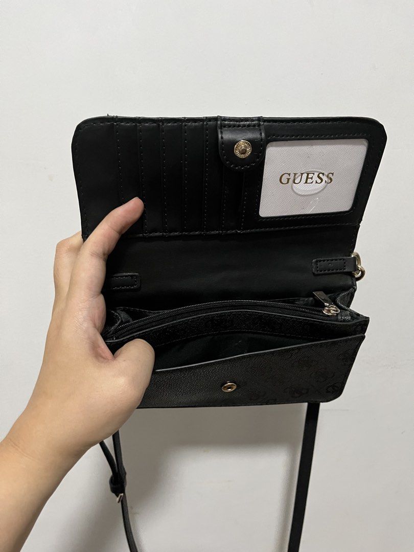 [Preloved] Guess Wallet Crossbody (Category: Cross-body Bags) located in Tanauan. Submitted by pampave (Listing ID 1466440747, Image 3). Description: Bought 2024.