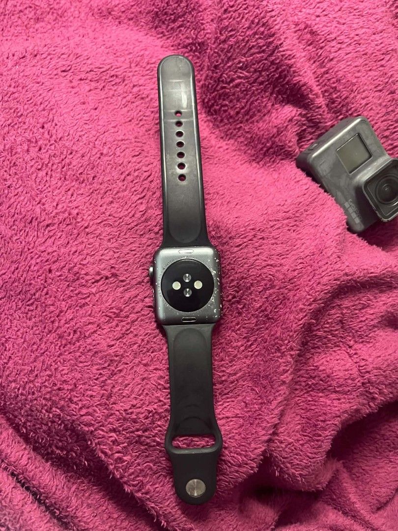 Preloved iWatch series 3 (Category: Wearables & Smart Watches) located in Cebu City. Submitted by kendall_leighton (Listing ID 1466559981, Image 2). Description: Preloved iWatch series 3 have a few scratches esp at the back part kept for quite a while batt health 91% from US.