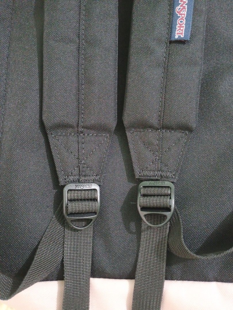 Pre-loved JanSport SuperBreak Backpack (Misty Rose, 26L) (Category: Backpacks) located in Baguio. Submitted by coffee.bins.grounds (Listing ID 1466408335, Image 3). Description: Product Details & Features: Capacity: 26 Liters Color: Misty Rose (Soft Pastel Pink) Material: 600D Durable Fabric Features: 1 large main compartment, front utility pocket with organizer, side water bottle pocket, padded shoulder straps, and padded back panel. Condition: 