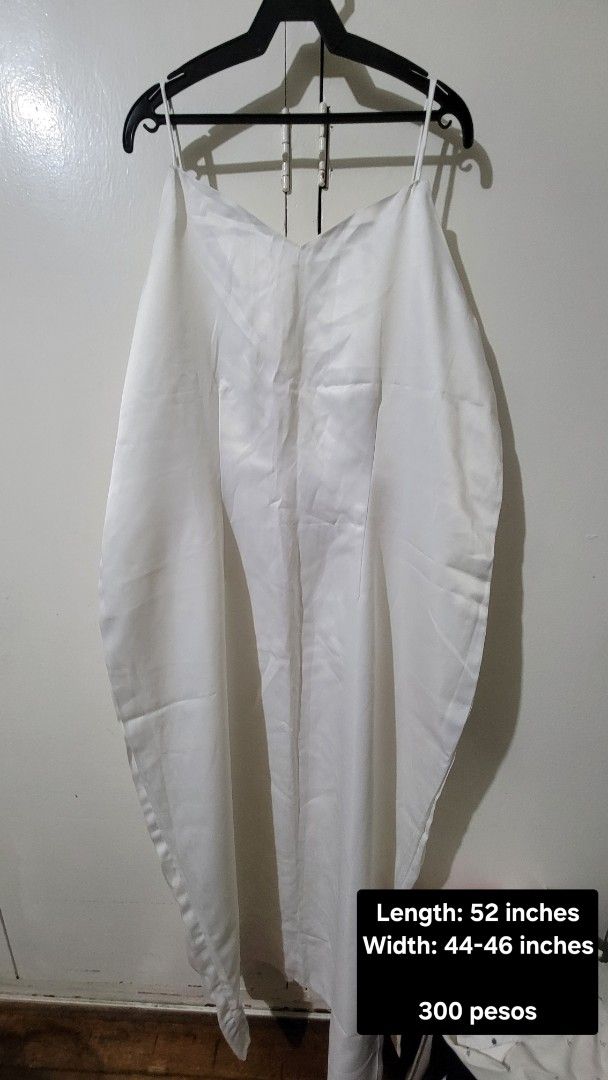 Preloved/Ukay/Decluttering Dresses (Category: Dresses) located in Bacoor. Submitted by itsmereyyy (Listing ID 1466349533, Image 2). Description: See photos for details PAYO (Pay As You Order).