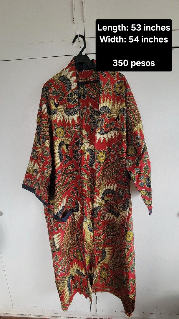 Preloved/Ukay/Decluttering Outerwear Jackets Coat Robe (Category: Coats, Jackets and Outerwear) located in Bacoor. Submitted by itsmereyyy (Listing ID 1466347696, Image 3). Description: See photos for details PAYO (Pay As You Order).